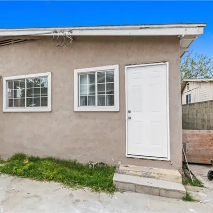 Image 2 - 1537 East 41st Place, Los Angeles, CA 90011, USA - House for sale