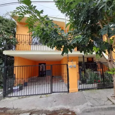 Buy this 6 bed house on Calle Juan de Dios Arias in 44390 Guadalajara, JAL