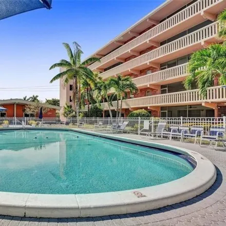 Buy this 1 bed condo on 180 Ne 12th Ave Apt 14a in Hallandale Beach, Florida
