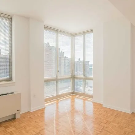 Rent this 2 bed apartment on Courant in 360 West 36th Street, New York