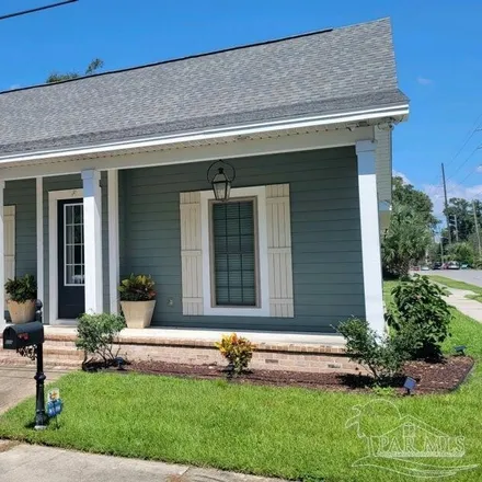 Buy this 3 bed house on 600 West Wright Street in Pensacola, FL 32501