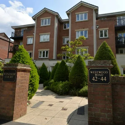 Rent this 2 bed apartment on West Park Lodge in Westwood Road, Westwood Park