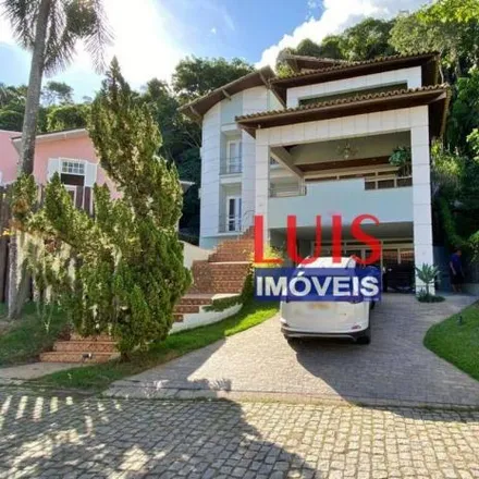 Rent this 6 bed house on Avenida Professor Florestan Fernandes in Camboinhas, Niterói - RJ