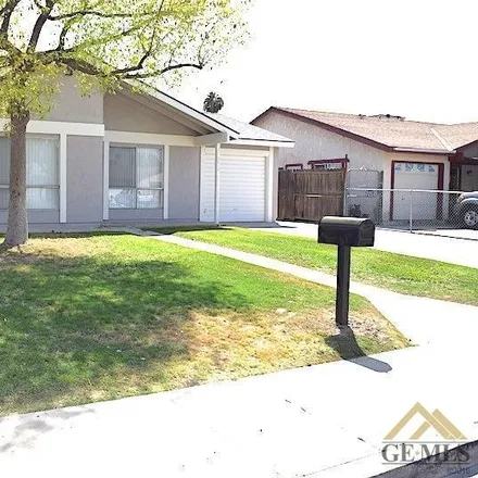 Image 2 - 3412 Caldwell Drive, Bakersfield, CA 93309, USA - House for sale