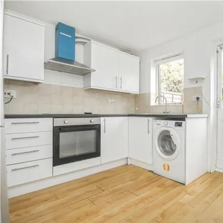 Image 3 - 57 Courtney Road, London, SW19 2EE, United Kingdom - Townhouse for rent