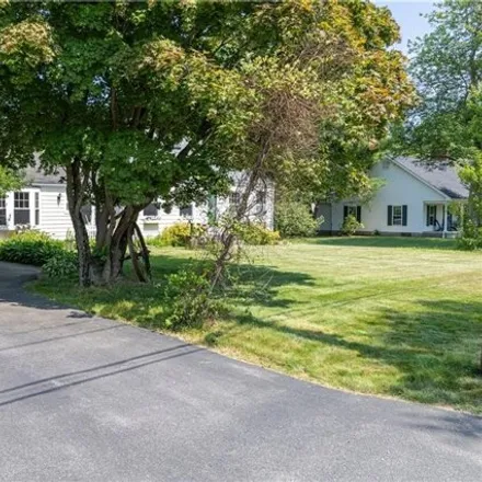 Image 2 - 18 S Woodland Rd, Rhode Island, 02857 - House for sale
