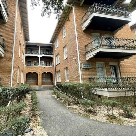 Rent this 1 bed condo on 1600 Government Street in Mobile, AL 36606