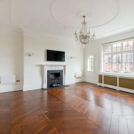 Image 1 - Corinthian Villa, Outer Circle, London, NW1 4RT, United Kingdom - Room for rent