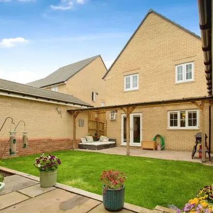 Rent this 4 bed apartment on Cromwell Mews in Huntingdonshire, PE29 3LH