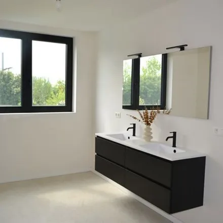 Rent this 3 bed apartment on Steenweg naar Wetteren 131 in 9200 Dendermonde, Belgium