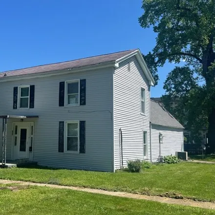 Buy this 3 bed house on 252 South Poplar Street in Newport, Vermillion County