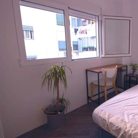 Rent this 4 bed room on Col·legi d'Educació Infantil i Primària Angelina Carnicer in Carrer de la Pobla de Farnals, 30