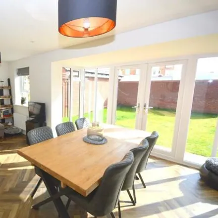 Image 5 - Mackintosh Drive, Earls Barton, NN6 0FS, United Kingdom - House for sale