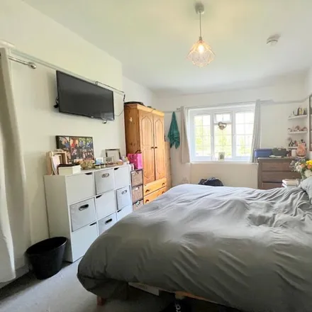 Image 7 - 37 Avenue Gardens, London, W3 8HA, United Kingdom - Townhouse for rent