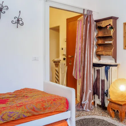 Rent this 3 bed room on Via Solferino in 3, 20121 Milan MI