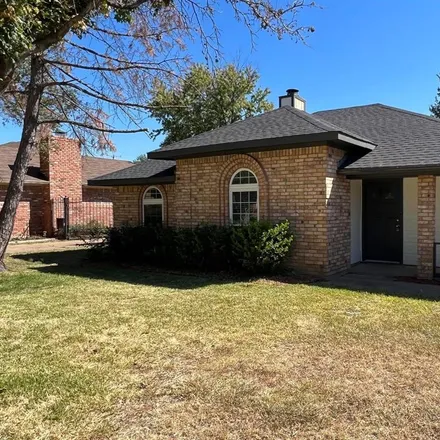Rent this 3 bed house on 4117 Sunday Hill Drive in Arlington, TX 76016
