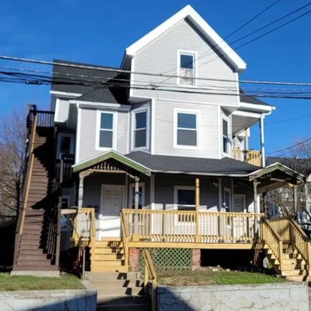 Buy this 9 bed house on 915 North Main Street in Long Hill, Waterbury