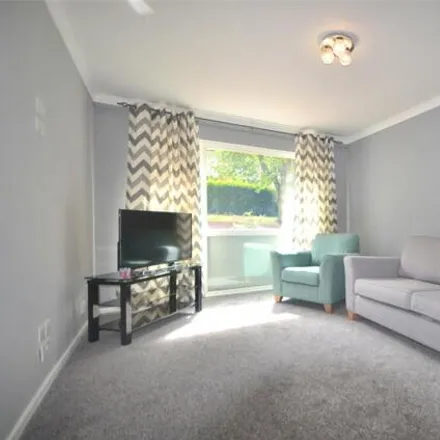 Rent this 2 bed room on Longwood Close in Sunniside, NE16 5QB