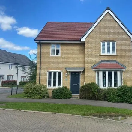 Buy this 4 bed house on Curacao Crescent in Bletchley, MK3 5PT