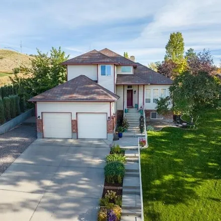 Buy this 4 bed house on 298 South 20th Avenue in Pocatello, ID 83201