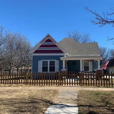 Rent this 3 bed house on 809 Southwest 5th Avenue in Mineral Wells, TX 76067