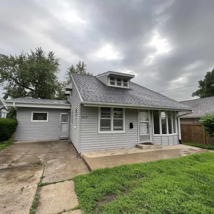 Buy this 5 bed house on 4019 Davis Avenue in Morningside, Sioux City