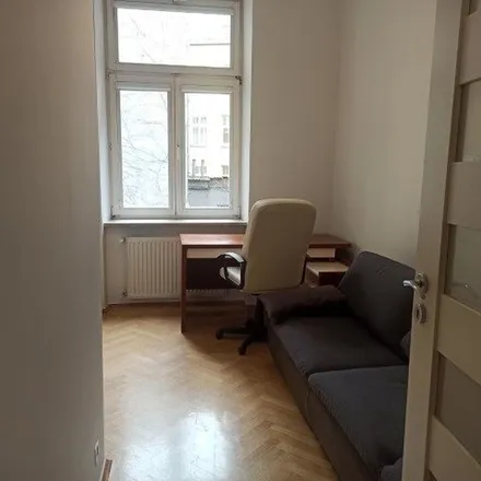 Rent this 3 bed apartment on Uniwersytet Rolniczy in Aleja Adama Mickiewicza, 31-120 Krakow