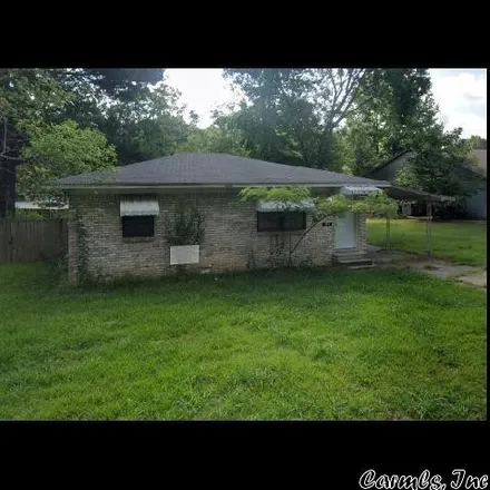 Rent this 2 bed house on 107 South Holly Street in Beebe, AR 72012