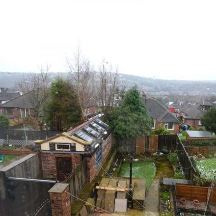 Rent this 3 bed house on Cemetery Road in Mossley, OL5 9NT