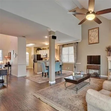 Image 3 - 7601 Shadowridge Run, Austin, TX 78749, USA - House for rent