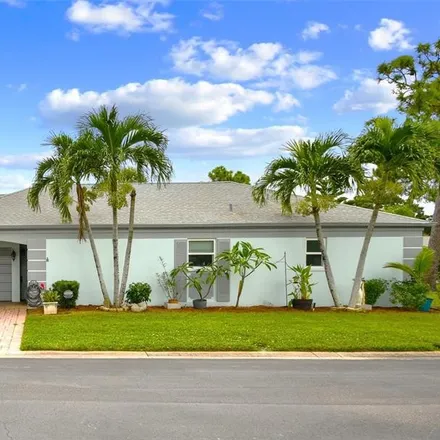 Buy this 2 bed house on 8431 Brentwood Road in Pinellas County, FL 33777