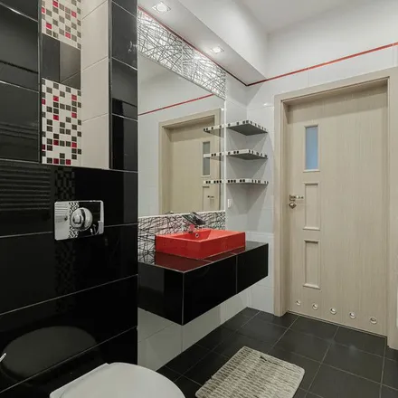 Rent this 2 bed apartment on XXI Liceum Ogólnokształcące im. Hugona Kołłątaja in Grójecka 93, 02-101 Warsaw