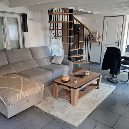 Rent this 3 bed apartment on 8 Rue de la Plaine in 27430 Saint-Étienne-du-Vauvray, France
