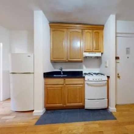 Rent this 1 bed apartment on #4fe,429 East 73rd Street in Upper East Side, Manhattan