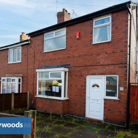 Rent this 3 bed house on Chetwynd Street in Newcastle-under-Lyme, ST5 0EW