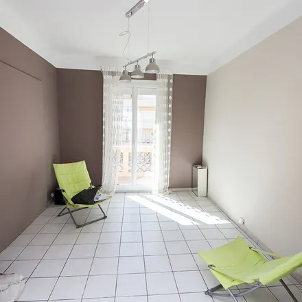 Image 2 - 36 Boulevard de Strasbourg, 83000 Toulon, France - Apartment for rent
