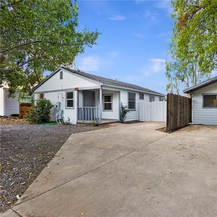 Buy this 2 bed house on 1264 East Avenue in Chico, CA 95926
