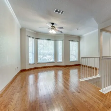 Image 2 - 2902 State St Apt 8, Dallas, Texas, 75204 - Townhouse for rent