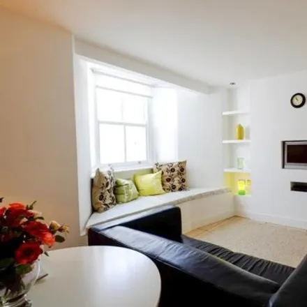 Image 1 - 15 Selwyn Road, Old Ford, London, E3 5EA, United Kingdom - Apartment for rent