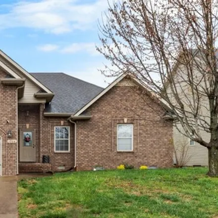 Buy this 3 bed house on 1206 Chinook Circle in Clarksville, TN 37042