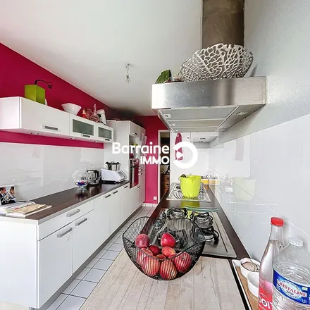 Image 5 - Scarmor, Boulevard Charles de Gaulle, 29480 Le Relecq-Kerhuon, France - Apartment for rent