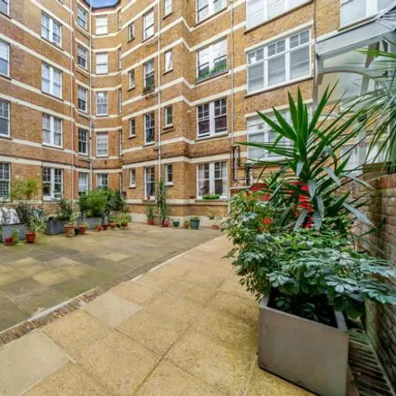 Image 8 - Argyll Mansions, Hammersmith Road, London, W14 8QG, United Kingdom - Apartment for sale