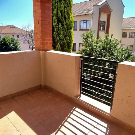 Image 7 - Amanzimtoti Road, Paulshof, Sandton, 2056, South Africa - Apartment for rent