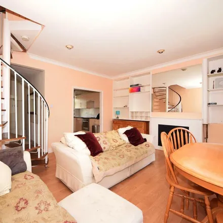 Rent this 2 bed apartment on Claxton Grove in London, W6 8HF
