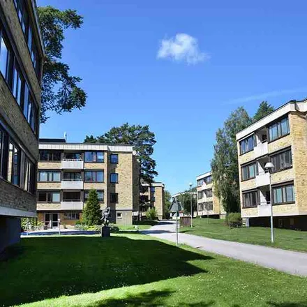 Rent this 4 bed apartment on Djurgårdsgatan 87 in 582 29 Linköping, Sweden