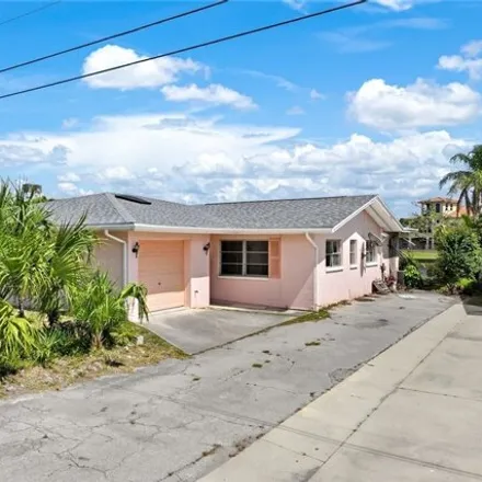 Image 6 - 354 Tudor Drive, Cape Coral, FL 33904, USA - House for sale