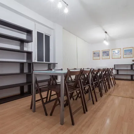 Rent this 6 bed apartment on Alimentación Pandora in Camino de Ronda, 50