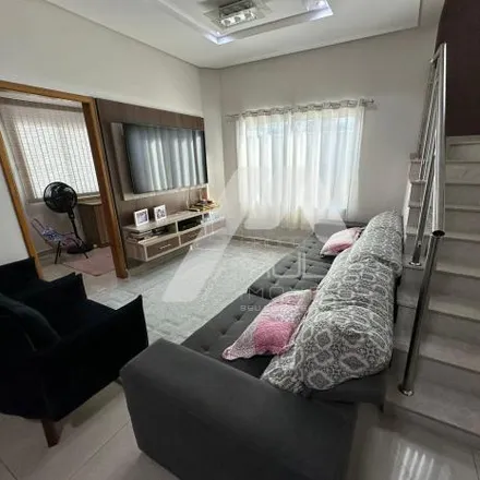 Buy this 2 bed house on Rua Jorge Abrahão in Jardim Califórnia, Jacareí - SP