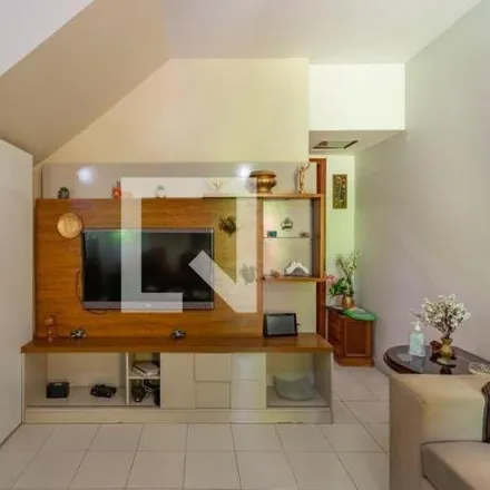 Rent this 3 bed house on Entorno Guarapari in Rua Jefferson de Oliveira, Santa Amélia
