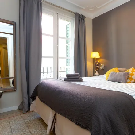 Rent this 3 bed apartment on Carrer de Vilamarí in 3, 08015 Barcelona